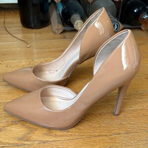 Women's Tan Heels